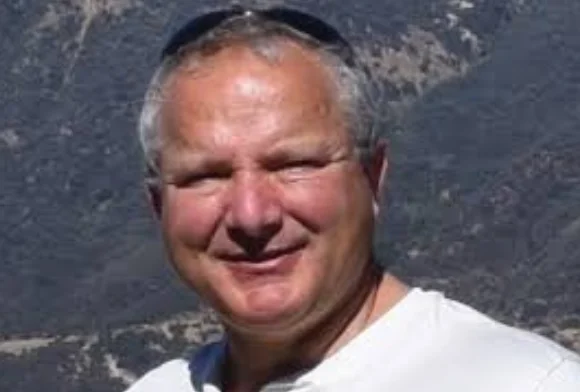 Dr Mark Bellamy 